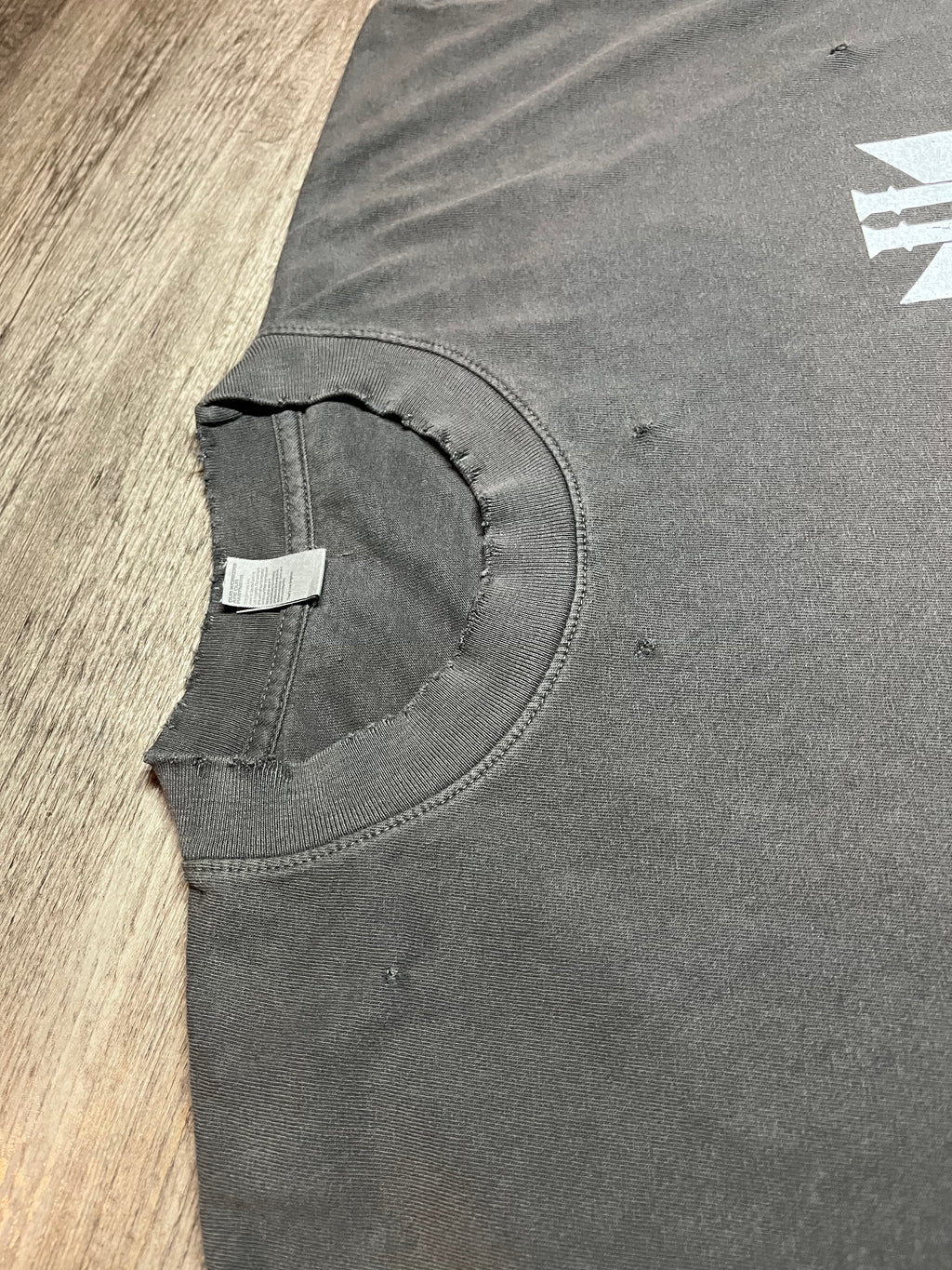 2MUCHH "RELENTLESS" VINTAGE TEE